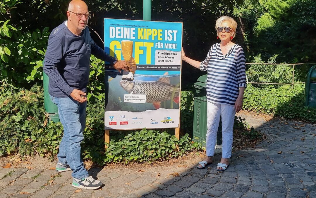 (Anti-) Kippenkampagne im Schlosspark Neersen